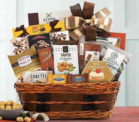 Christmas Food Gift Hampers to Bangalore | Send Plum Cakes, Gourmet Baskets  Online | Low Cost
